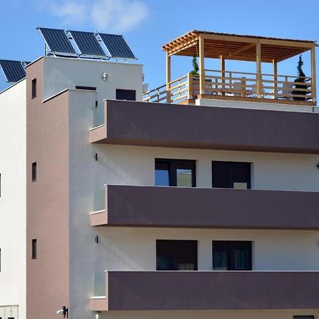 Hotel Lotos Depandans Ni Exterior foto